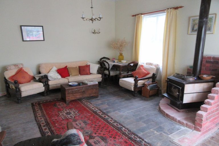 Photo of property in 6 Severn Street, Waitotara, Whanganui, 4588