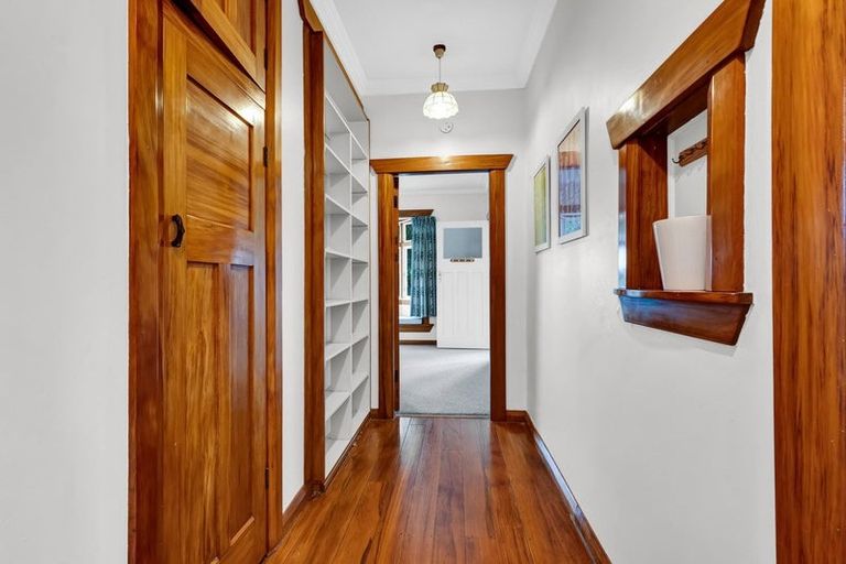 Photo of property in 407 Carrington Street, Upper Vogeltown, New Plymouth, 4310