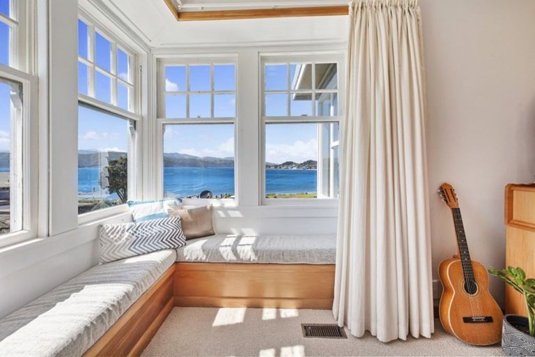 Photo of property in 225 Marine Parade, Seatoun, Wellington, 6022
