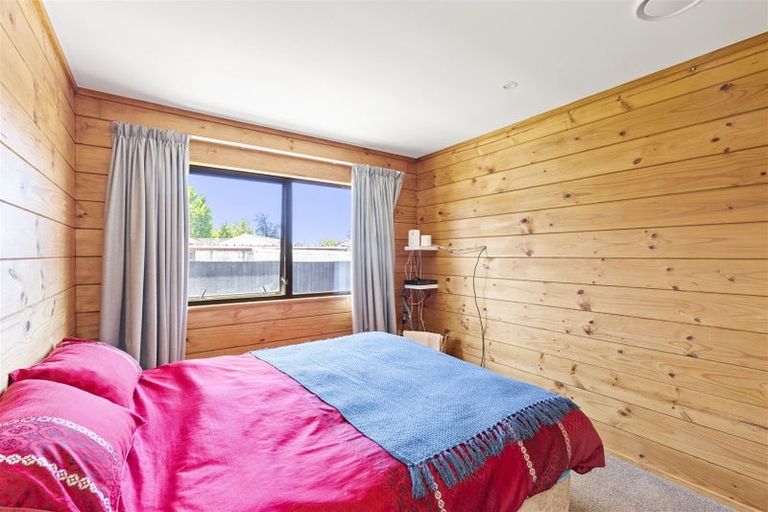 Photo of property in 24 Wiremu Street, Redwood, Christchurch, 8051