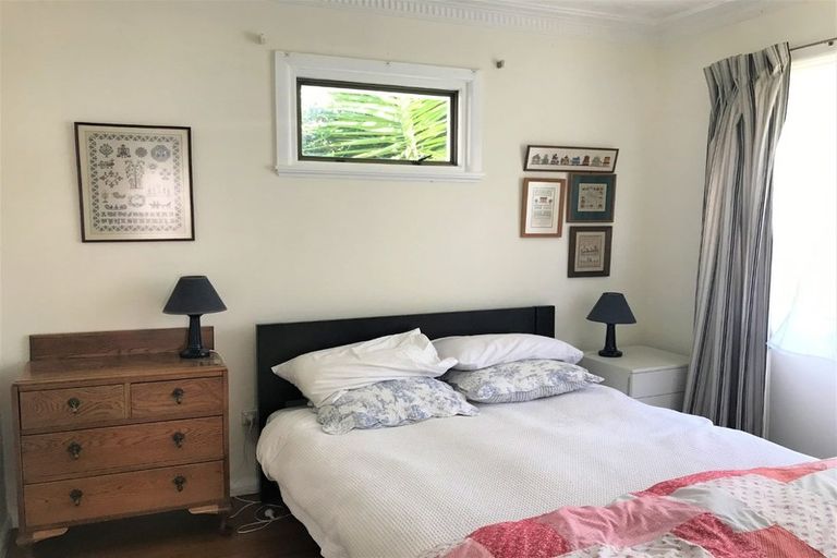 Photo of property in 6 Miro Road, Mangere Bridge, Auckland, 2022