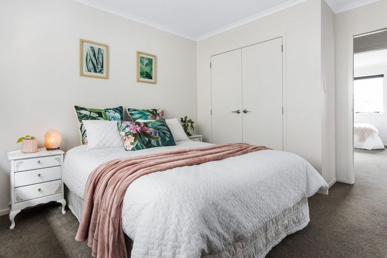 Photo of property in 5 Albatross Lane, Welcome Bay, Tauranga, 3112