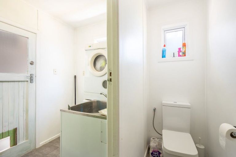 Photo of property in 7 Watene Crescent, Waitara, 4320