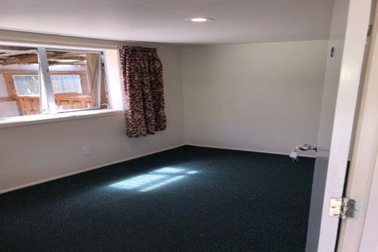 Photo of property in 150 Ilam Road, Ilam, Christchurch, 8041