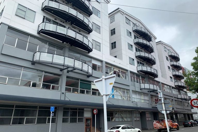 Photo of property in City Lodge, 405/115 Vivian Street, Te Aro, Wellington, 6011
