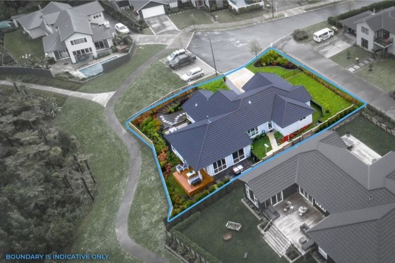 Photo of property in 2 Nikau Way, Riverhead, 0820