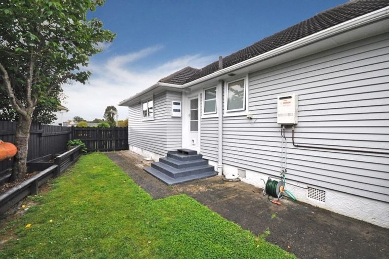 Photo of property in 3 Percival Street, Manurewa, Auckland, 2102