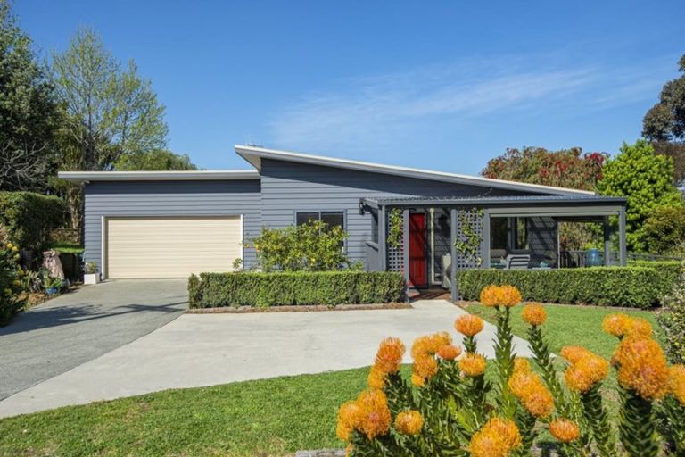 Photo of property in 2 Tawhai Place, Parahaki, Whangarei, 0112
