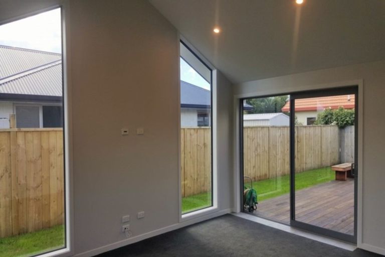 Photo of property in 102 Kupe Drive, Whitianga, 3510