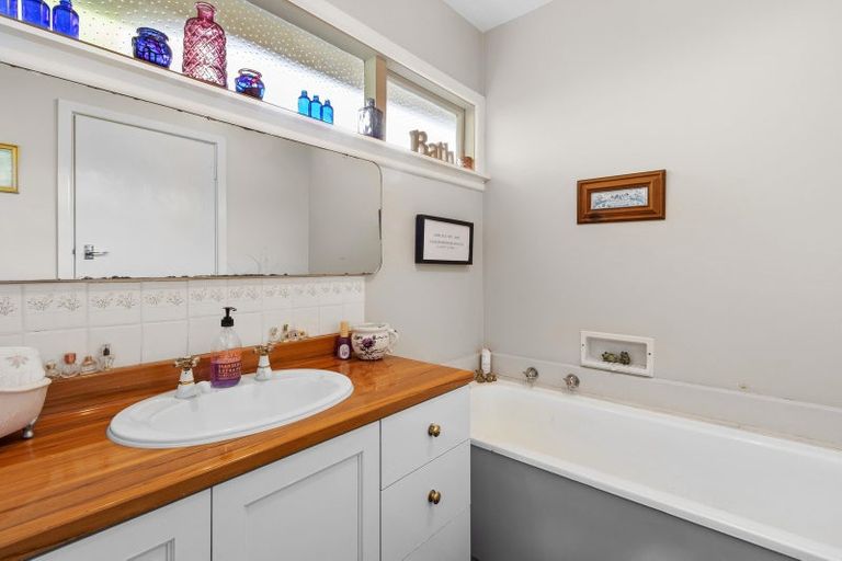 Photo of property in 15 Roydvale Avenue, Burnside, Christchurch, 8042