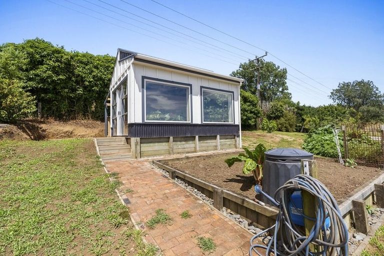 Photo of property in 1083 Tarata Road, Kaimata, Inglewood, 4387