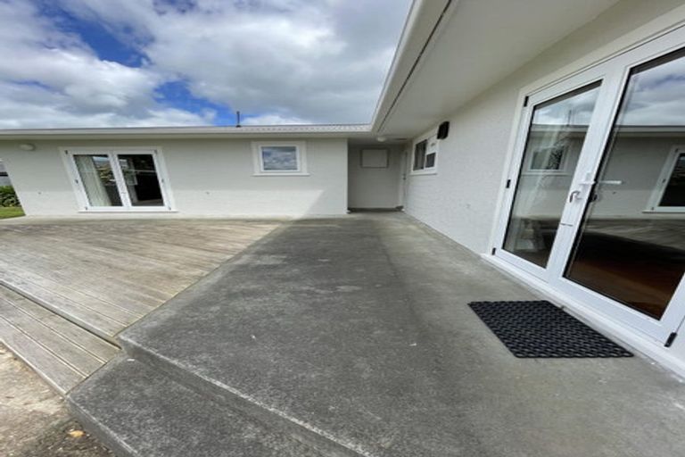 Photo of property in 23 Edwards Place, Terrace End, Palmerston North, 4410