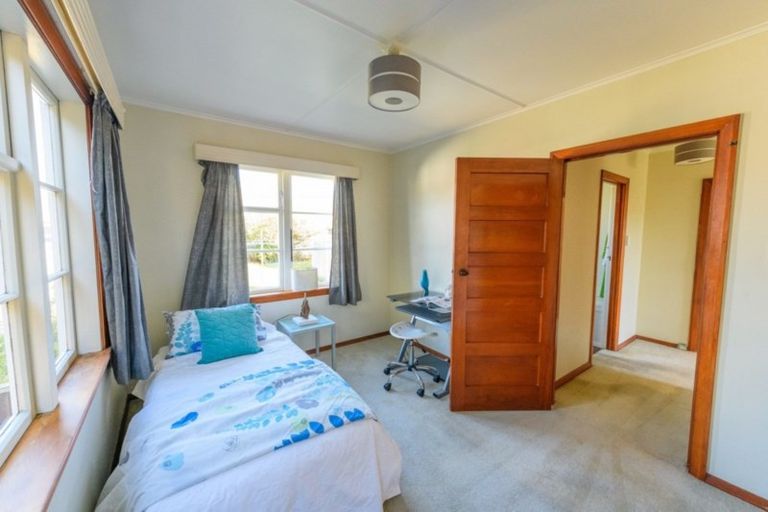 Photo of property in 4 Evatt Street, Bryndwr, Christchurch, 8053