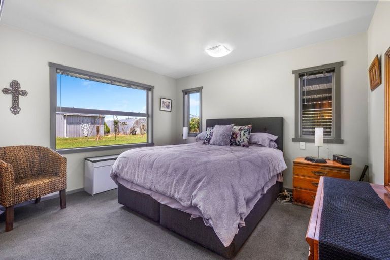 Photo of property in 193 Ackworth Road, Lepperton, New Plymouth, 4373