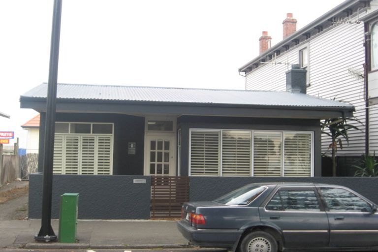 Photo of property in 287 Marine Parade, Napier South, Napier, 4110