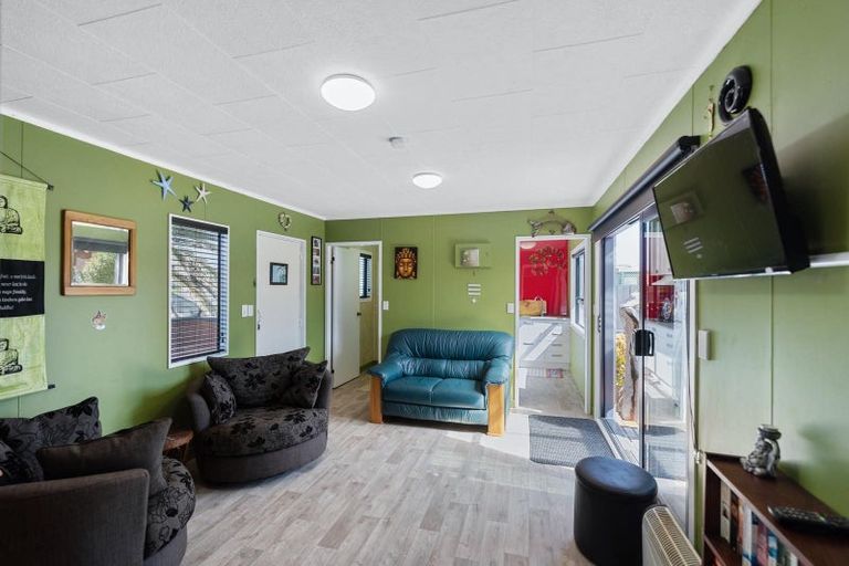 Photo of property in 159 Pukehina Parade, Pukehina, Te Puke, 3189