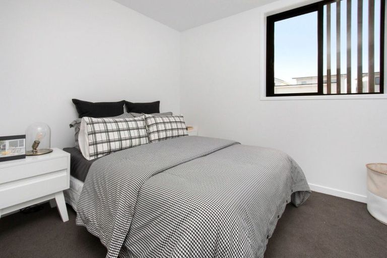 Photo of property in 4/169 Hobsonville Point Road, Hobsonville, Auckland, 0616