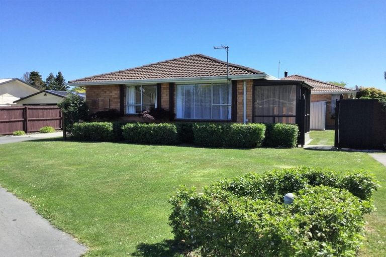 Photo of property in 1/26a Heaphy Place, Casebrook, Christchurch, 8051