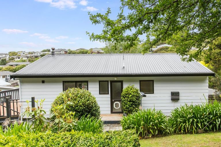 Photo of property in 64 Albatross Close, Whitby, Porirua, 5024