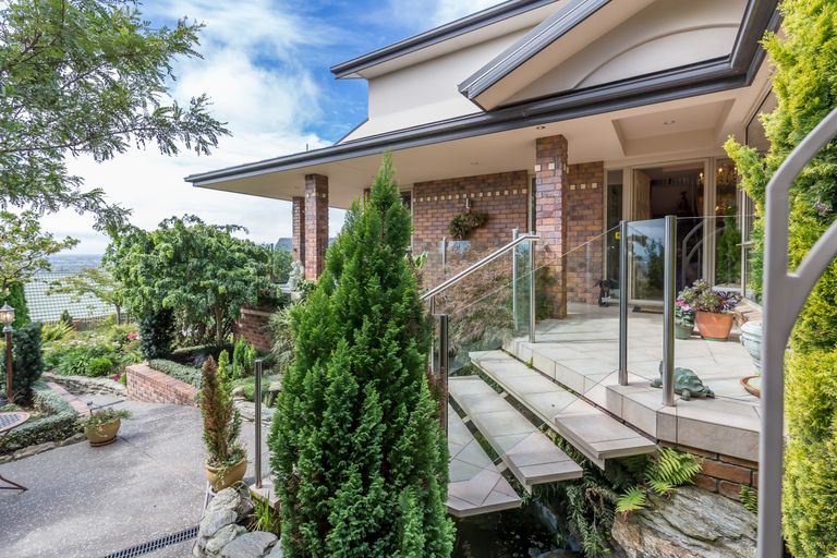 Photo of property in 10 Blencathra Place, Westmorland, Christchurch, 8025