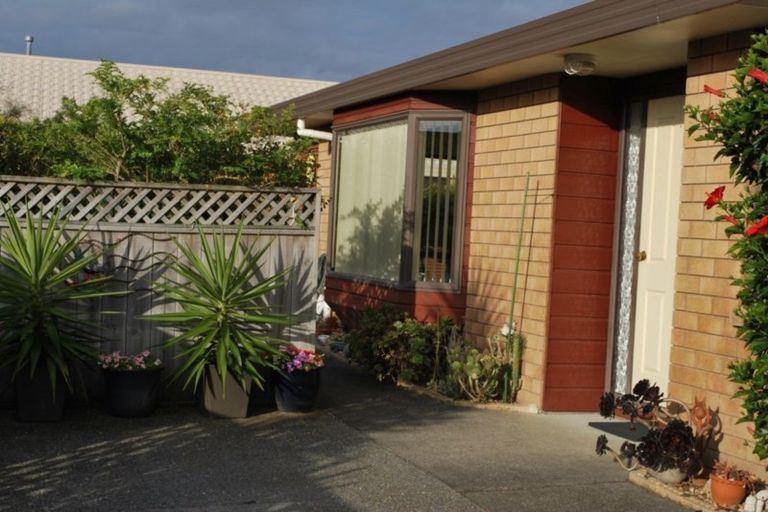Photo of property in 94 Cedar Drive, Paraparaumu Beach, Paraparaumu, 5032