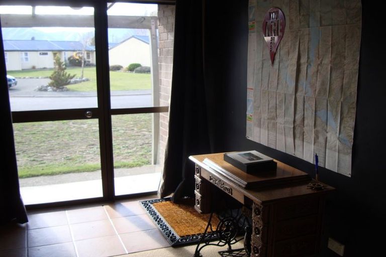 Photo of property in 3 Clay Cliffs Lane, Omarama, 9412