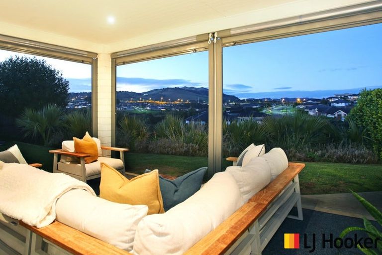 Photo of property in 26 Helenslee Road, Pokeno, 2402