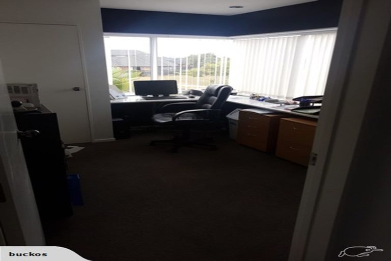 Photo of property in 7 Clearview Drive, Milson, Palmerston North, 4414