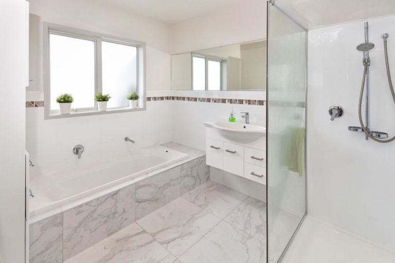 Photo of property in 91 Parkhaven Drive, Rosehill, Papakura, 2113