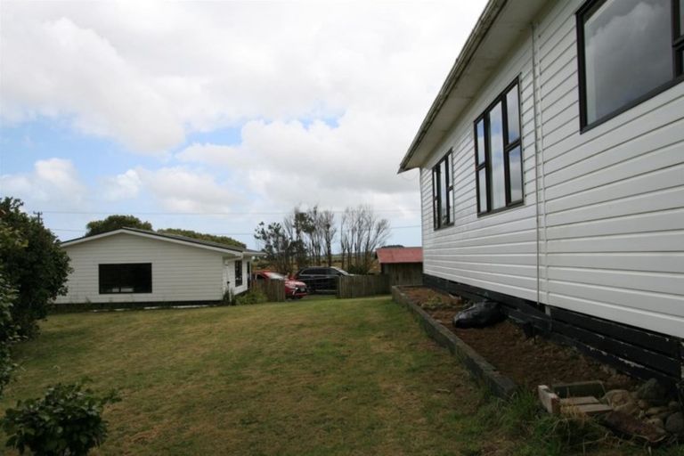 Photo of property in 590 Arawhata Road, Opunake, 4681