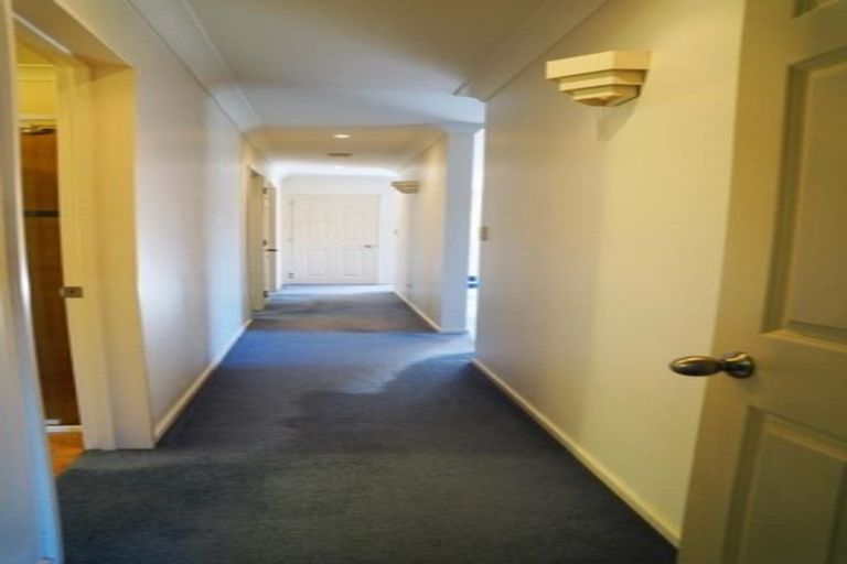 Photo of property in 23 Roberta Crescent, Orewa, 0931