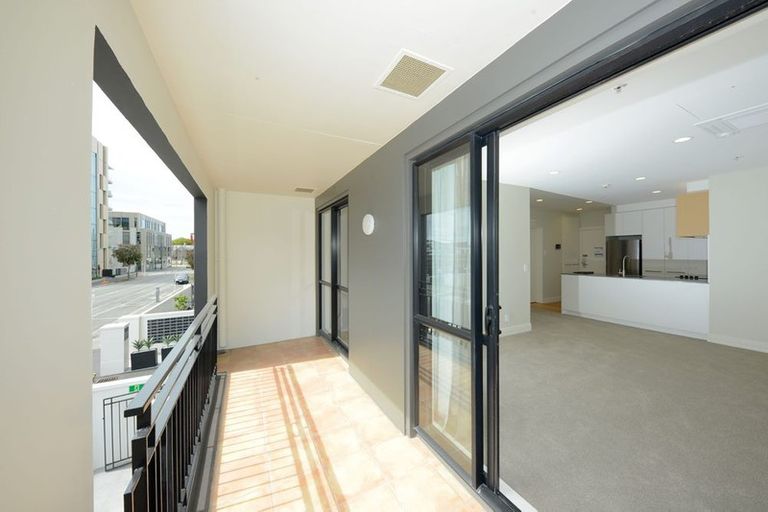 Photo of property in West Fitzroy, 2e/66 Armagh Street, Christchurch Central, Christchurch, 8013