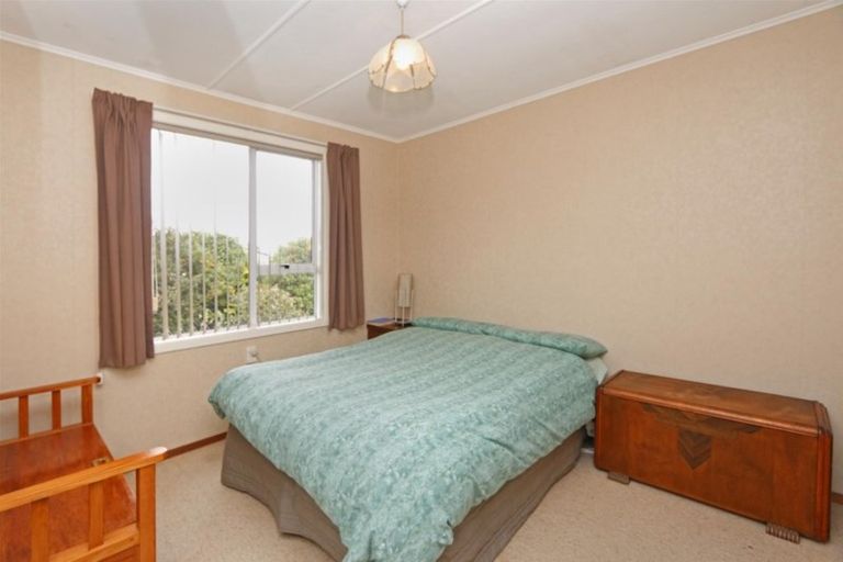 Photo of property in 5 Whitcombe Road, Opunake, 4616