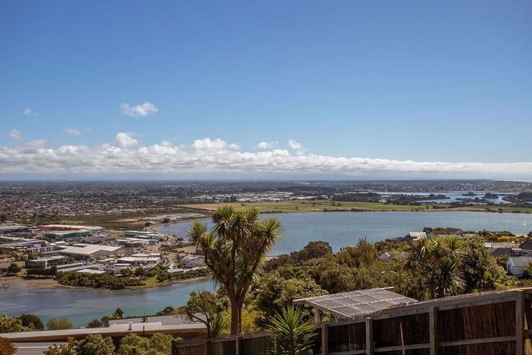 Photo of property in 5 Hatherly Lane, Mount Pleasant, Christchurch, 8081