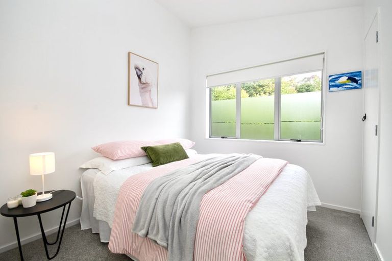 Photo of property in 21a Kia Ora Road, Beach Haven, Auckland, 0626