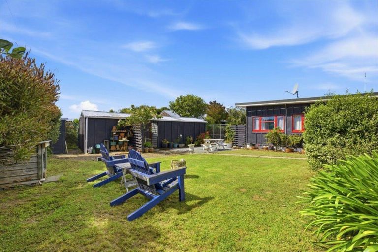 Photo of property in 12 Grierson Avenue, Amberley, 7481