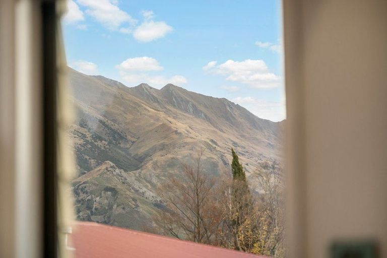 Photo of property in 74 Mcdougall Street, Wanaka, 9305