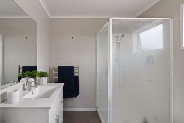 Photo of property in 27 Desmond Road, Te Hapara, Gisborne, 4010