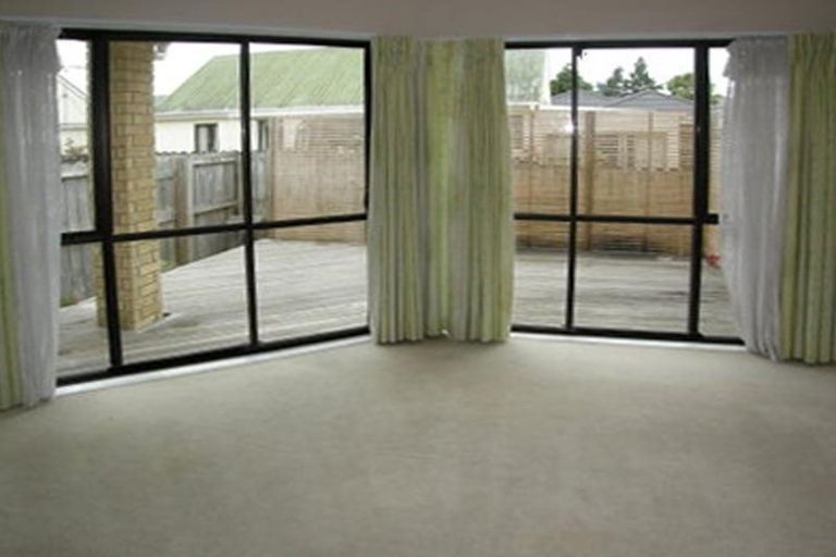 Photo of property in 3/96 Elliot Street, Howick, Auckland, 2014