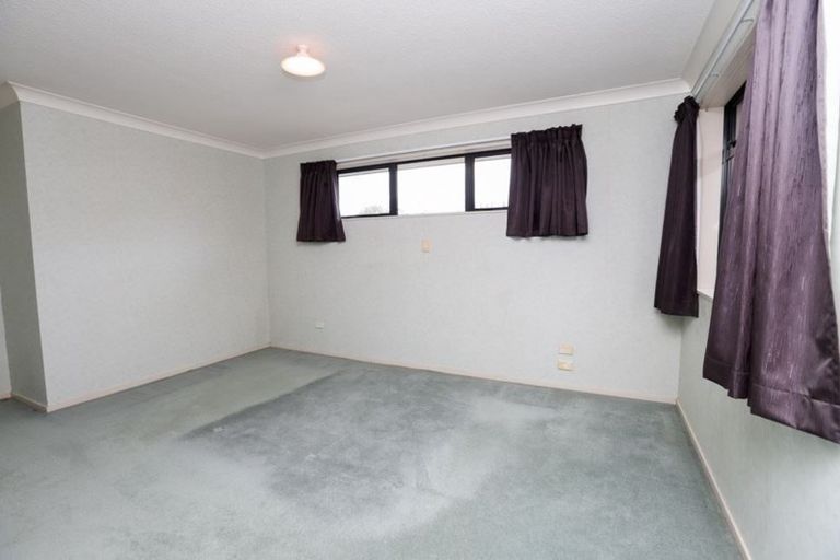 Photo of property in 16 Bouverie Crescent, Flagstaff, Hamilton, 3210