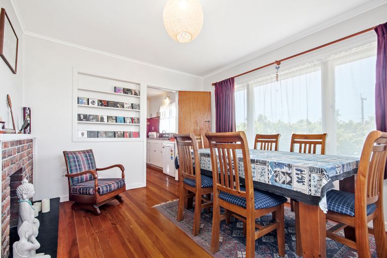 Photo of property in 15 Pacific Street, Waiuku, 2123