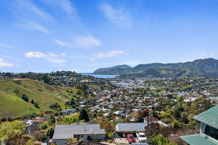 Photo of property in 22 Matipo Terrace, Toi Toi, Nelson, 7010