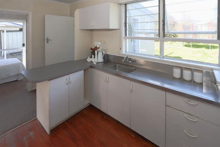 Photo of property in 14 Charles Road, Hannahs Bay, Rotorua, 3010