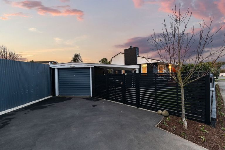 Photo of property in 1/1 Ketton Place, St Albans, Christchurch, 8052