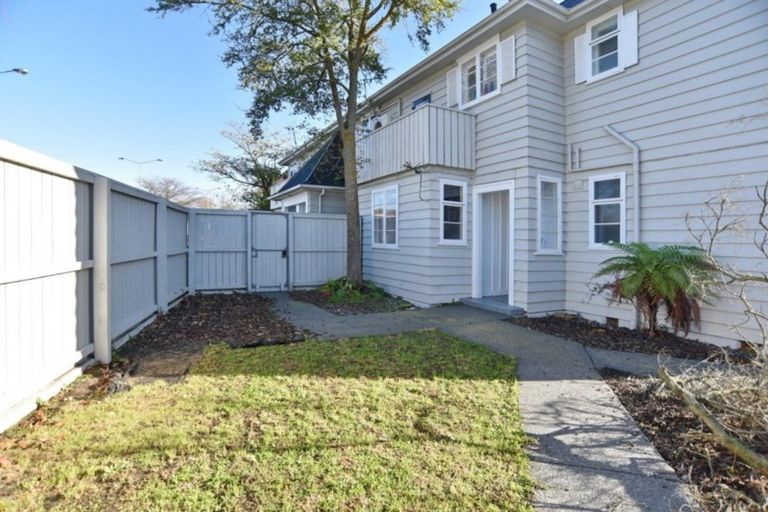 Photo of property in 2/46 Fendalton Road, Fendalton, Christchurch, 8014
