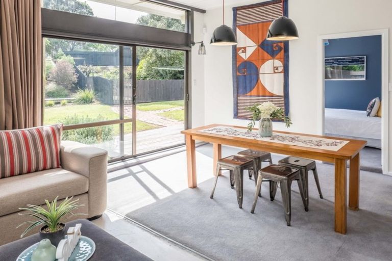 Photo of property in 9 Hona Street, Waikanae Beach, Waikanae, 5036