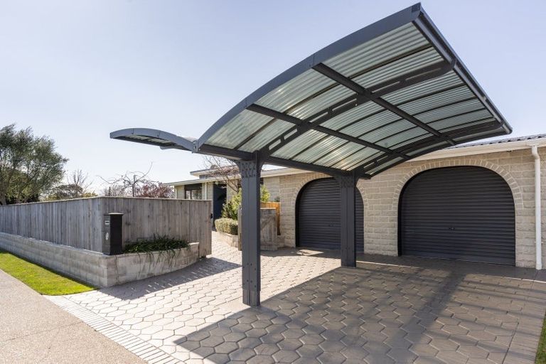 Photo of property in 1 Spriggs Crescent, Greenmeadows, Napier, 4112