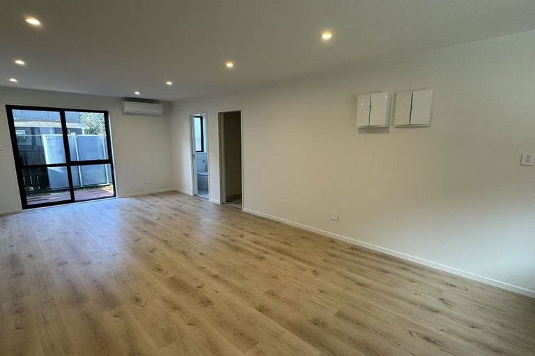 Photo of property in 7/25 Taikata Road, Te Atatu Peninsula, Auckland, 0610