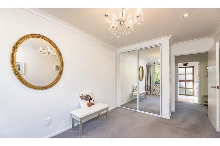 Photo of property in 1/439 Memorial Avenue, Burnside, Christchurch, 8053