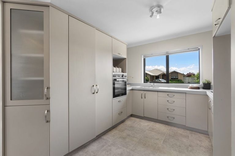 Photo of property in 9 Whitney Place, Rototuna North, Hamilton, 3210